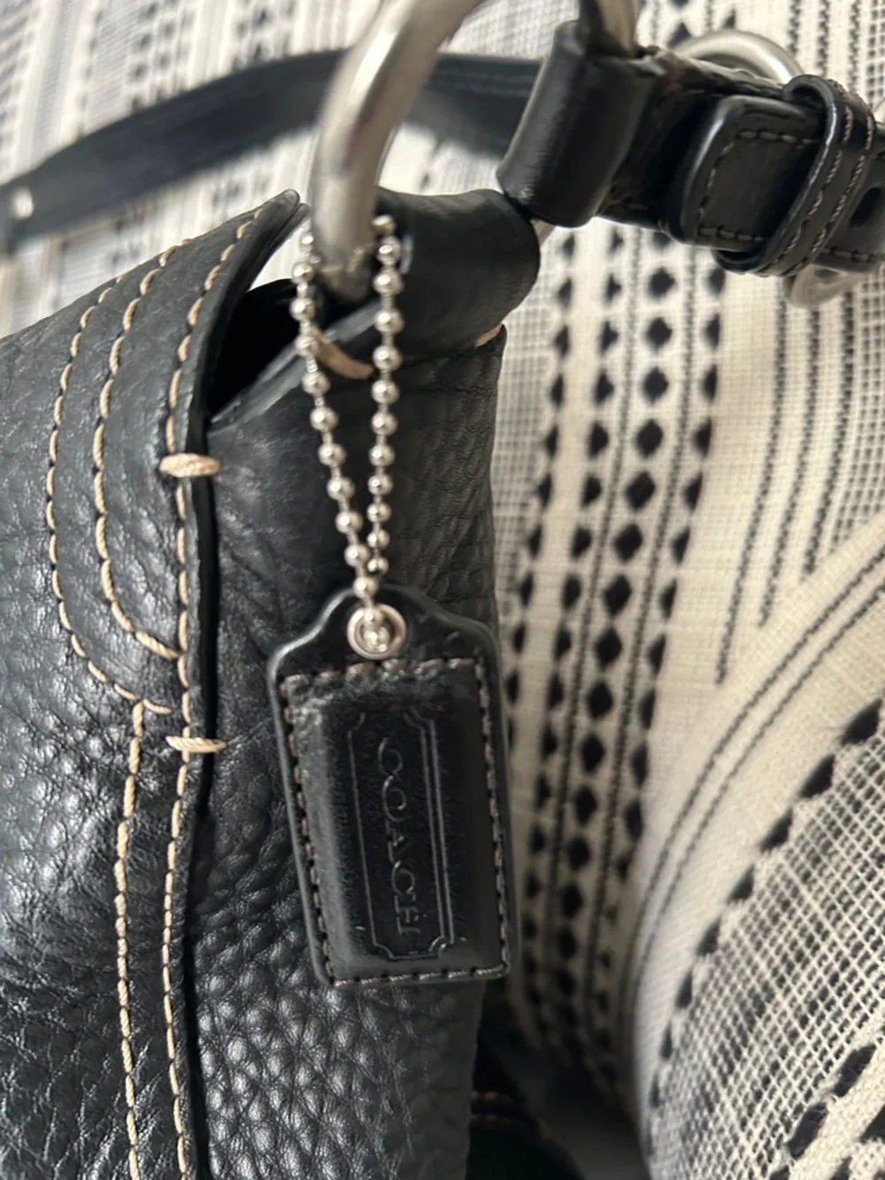 Coach Y2K Chelsea turnlock Black Leather Shoulder Bag with Contrast Stitching - Picture 3 of 14